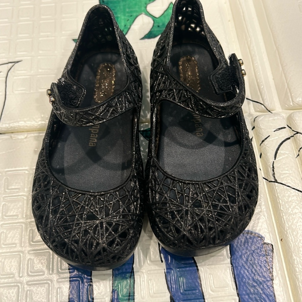 Mini Melissa Campana size 8